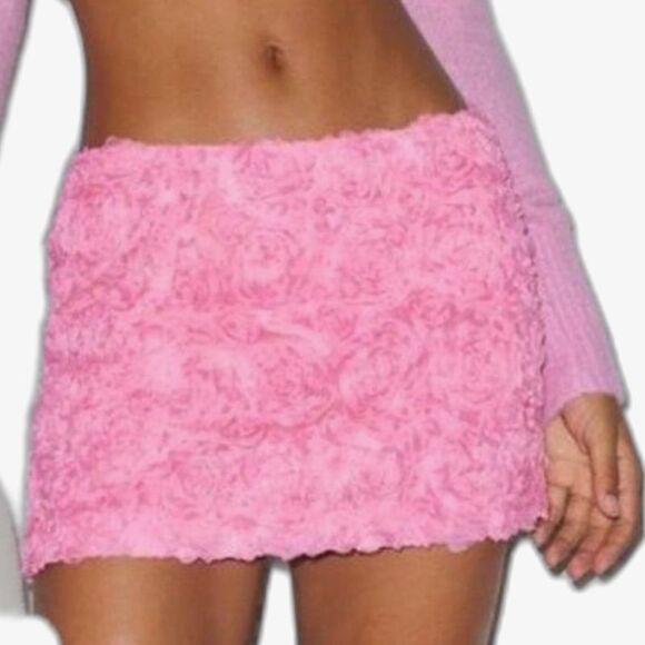 Urban Outfitters Lulu Textured Rosette Skirt - Picture 3 of 11